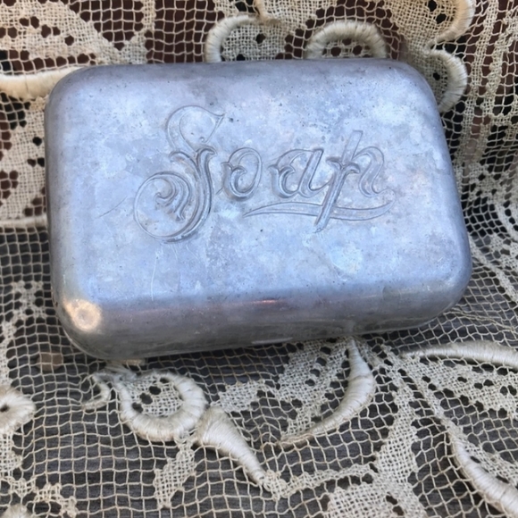 Vintage Other - Vtg Metal Travel SOAP Box